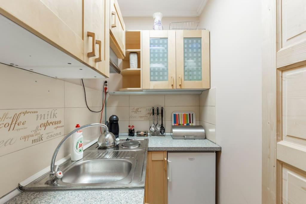 Lovely 1 Bedroom Flat - Gazdagret Budapest Eksteriør bilde