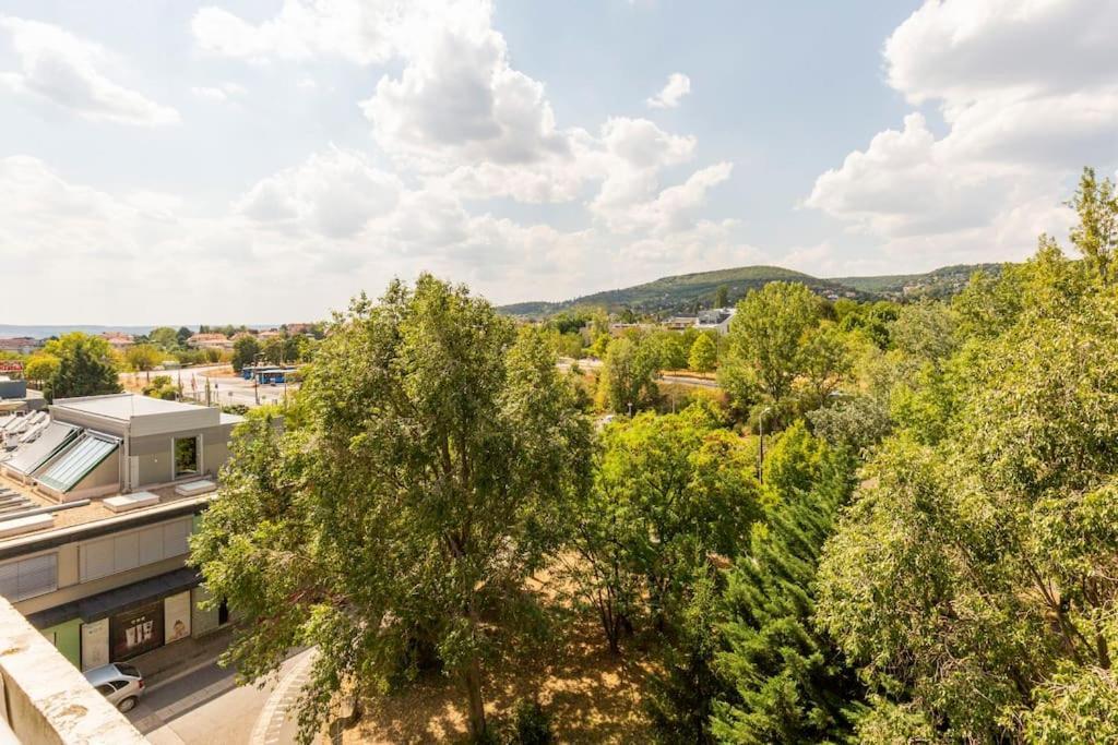 Lovely 1 Bedroom Flat - Gazdagret Budapest Eksteriør bilde