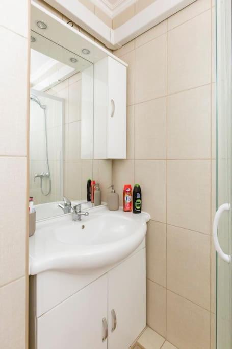 Lovely 1 Bedroom Flat - Gazdagret Budapest Eksteriør bilde