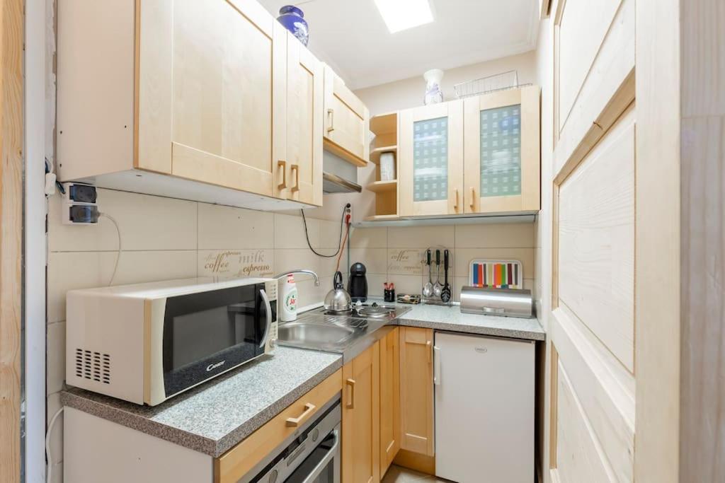 Lovely 1 Bedroom Flat - Gazdagret Budapest Eksteriør bilde